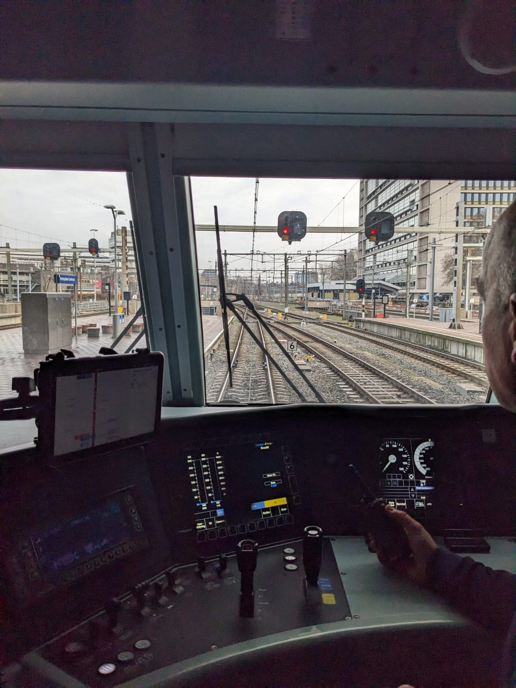 The intercity The Hague-Eindhoven runs on the HSL, on which ERTMS has already been implemented.