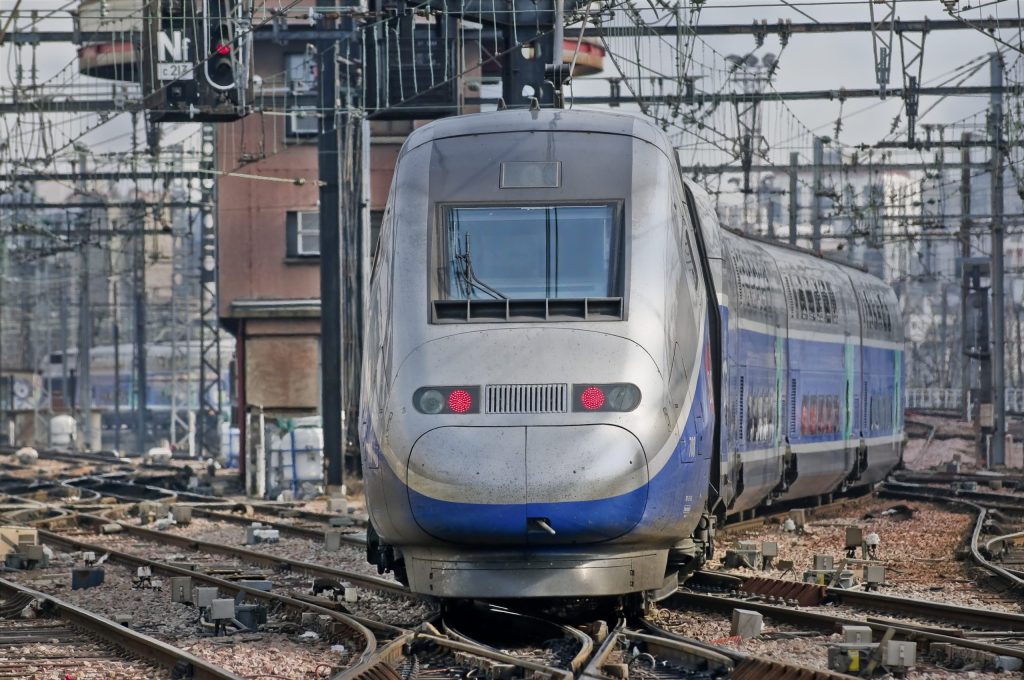 The Paris-Lyon high speed line is shutting down for four days.