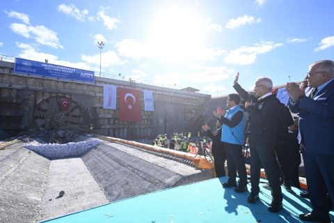 The new tunnels when they open will give 3.1 million people access to the Istanbul network. 