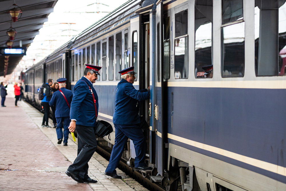 Romania's state-backed rail is handing out bonus bumps to management.