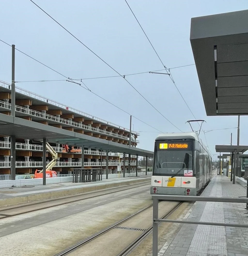 Tramhalte P+R Linkeroever Antwerpen