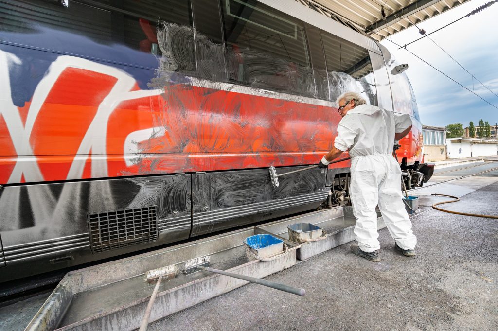 Schoonmaak ÖBB-trein in Oostenrijk