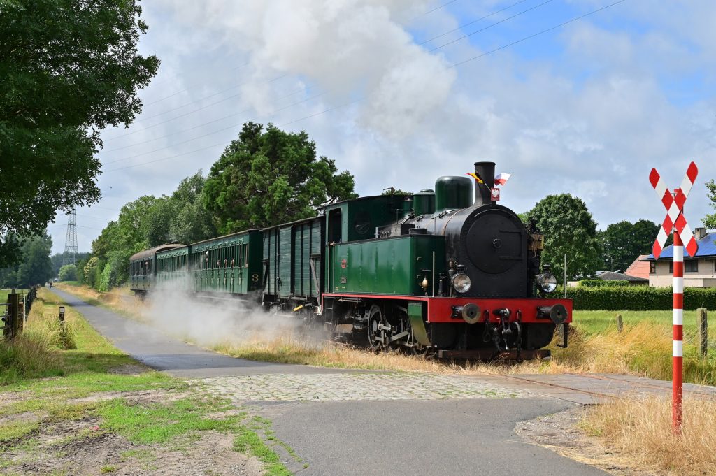 Belgische stoomlocomotief Tubize 2069