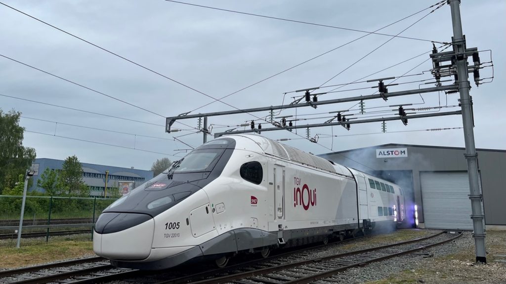 SNCF unveils future TGV INOUI livery at Alstom factory