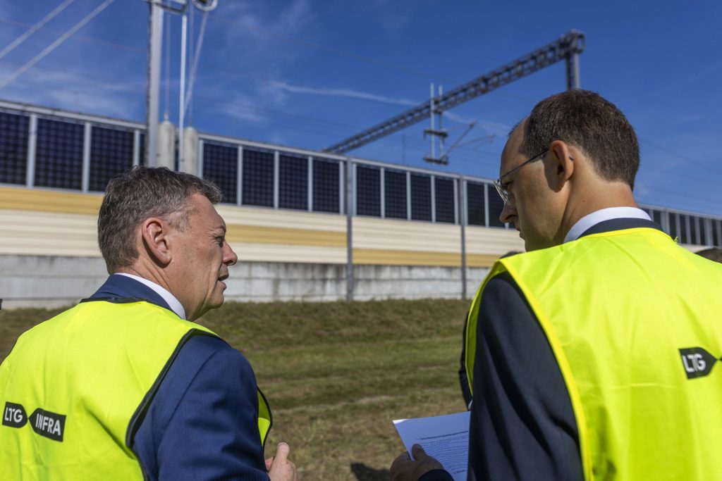 Lithuania's solar-panelled railway sound barrier