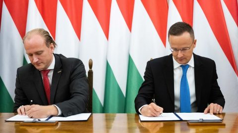 Alstom signed a Strategic Cooperation Agreement with the Hungarian government in 2022.