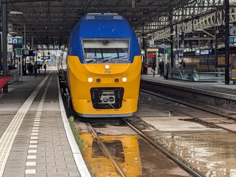 NS-train in Eindhoven